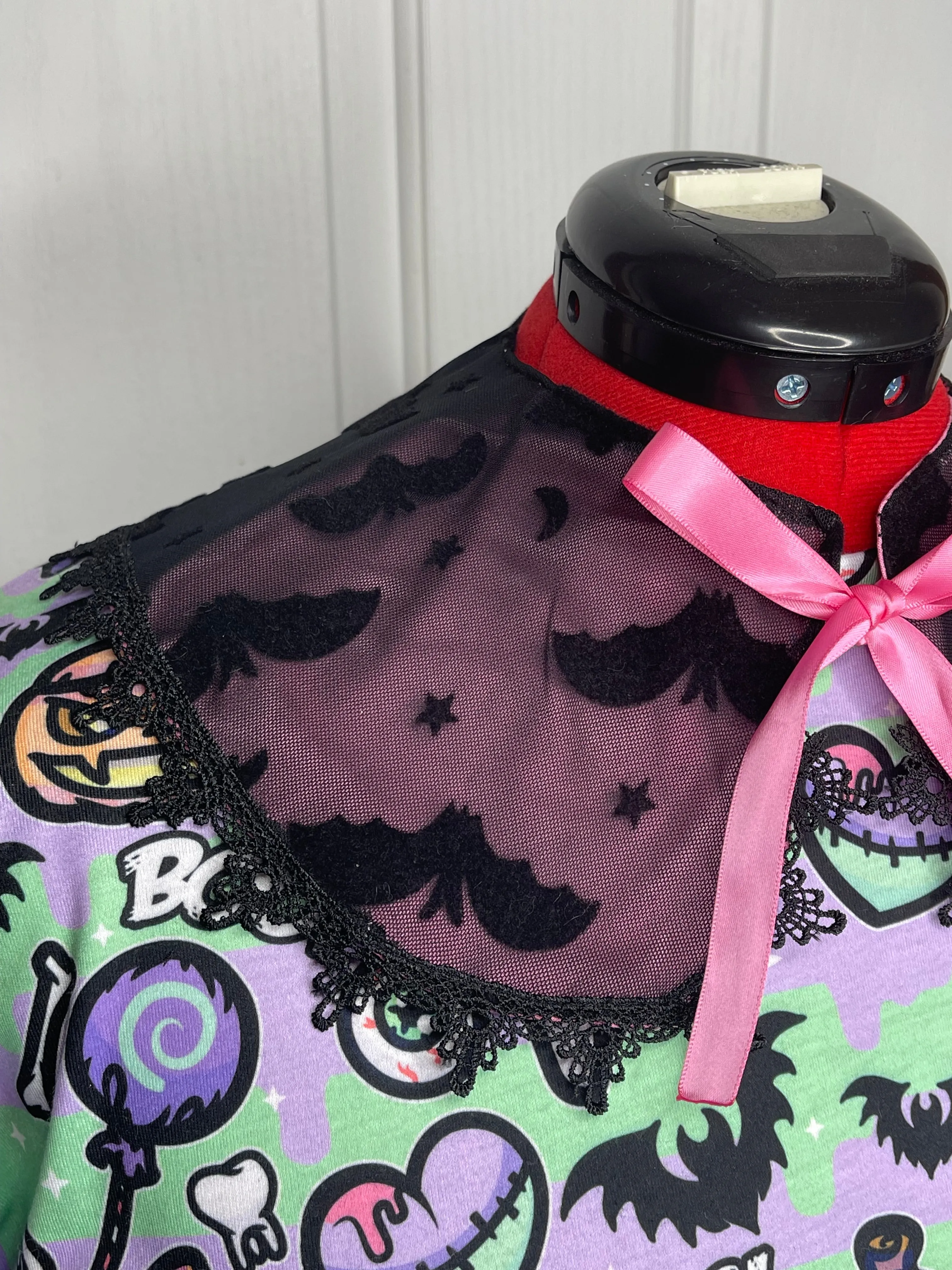 Batty Detachable Collar
