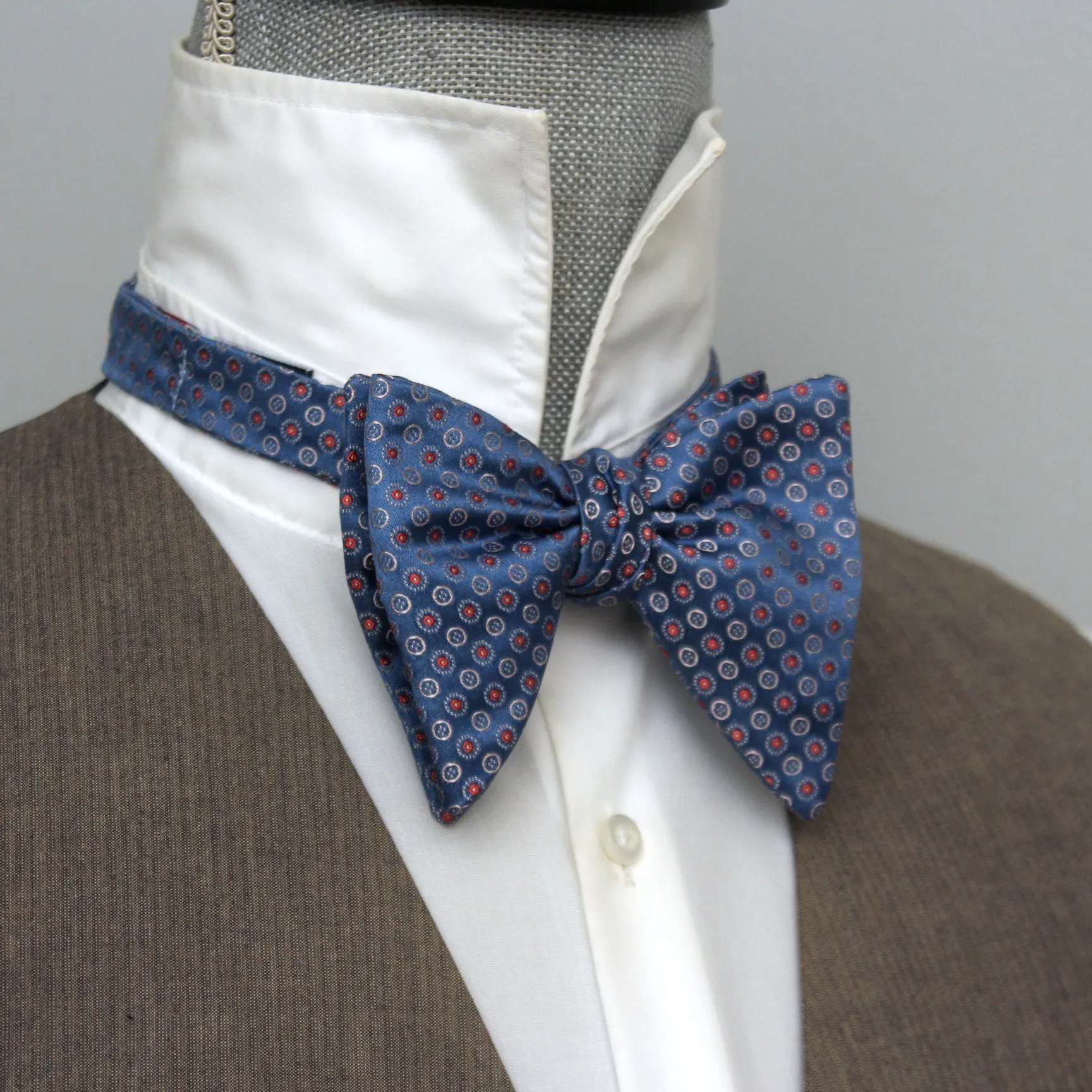 Big Butterfly Bow tie in Blue Polka Dots Silk Bow Tie