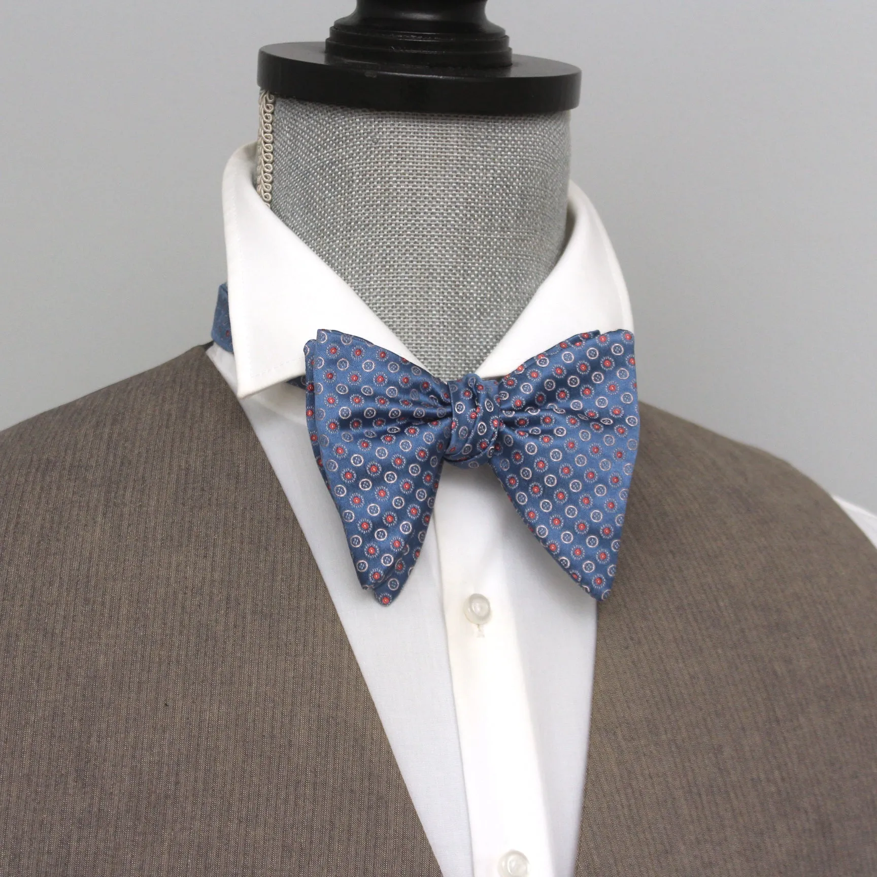 Big Butterfly Bow tie in Blue Polka Dots Silk Bow Tie