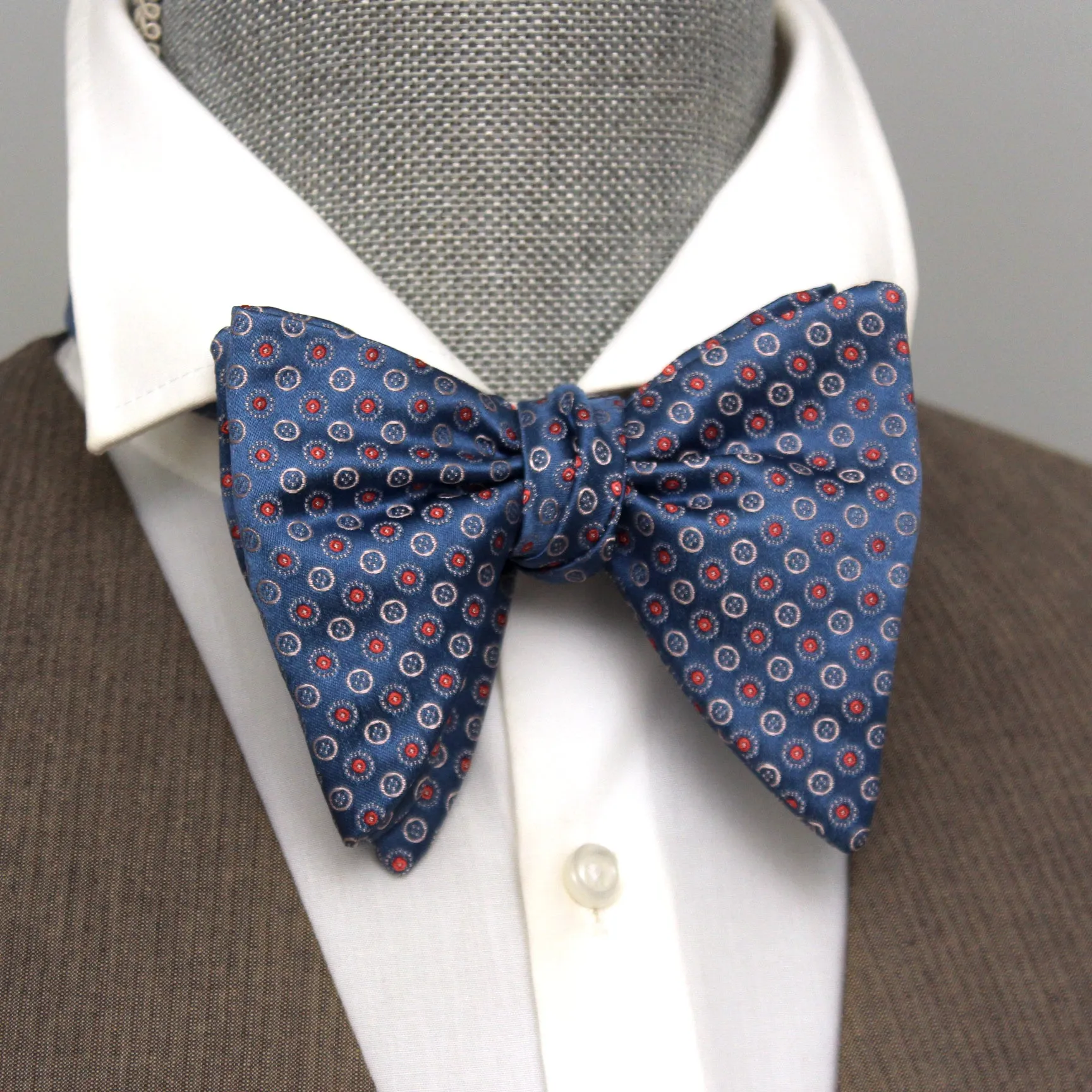 Big Butterfly Bow tie in Blue Polka Dots Silk Bow Tie