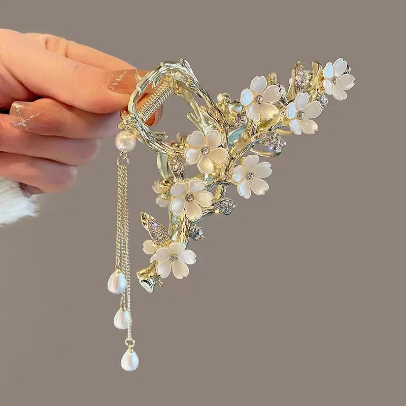 Chic Pearl & Rhinestone Hair Claw
