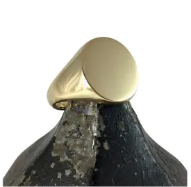 Classic Oval 13mm x 11mm - 9 Carat Yellow Gold Signet Ring
