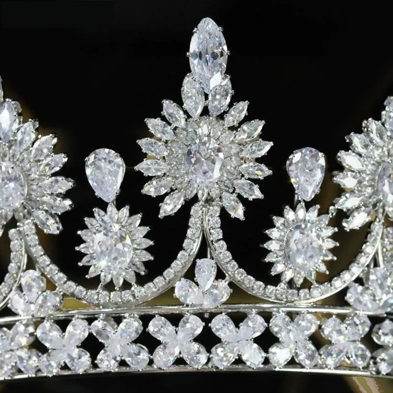 Luxurious Zircon High Point Wedding Day Tiara Crown