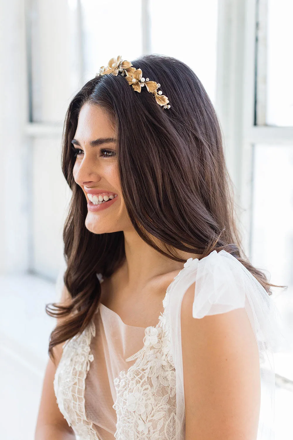 NOEMIE CROWN