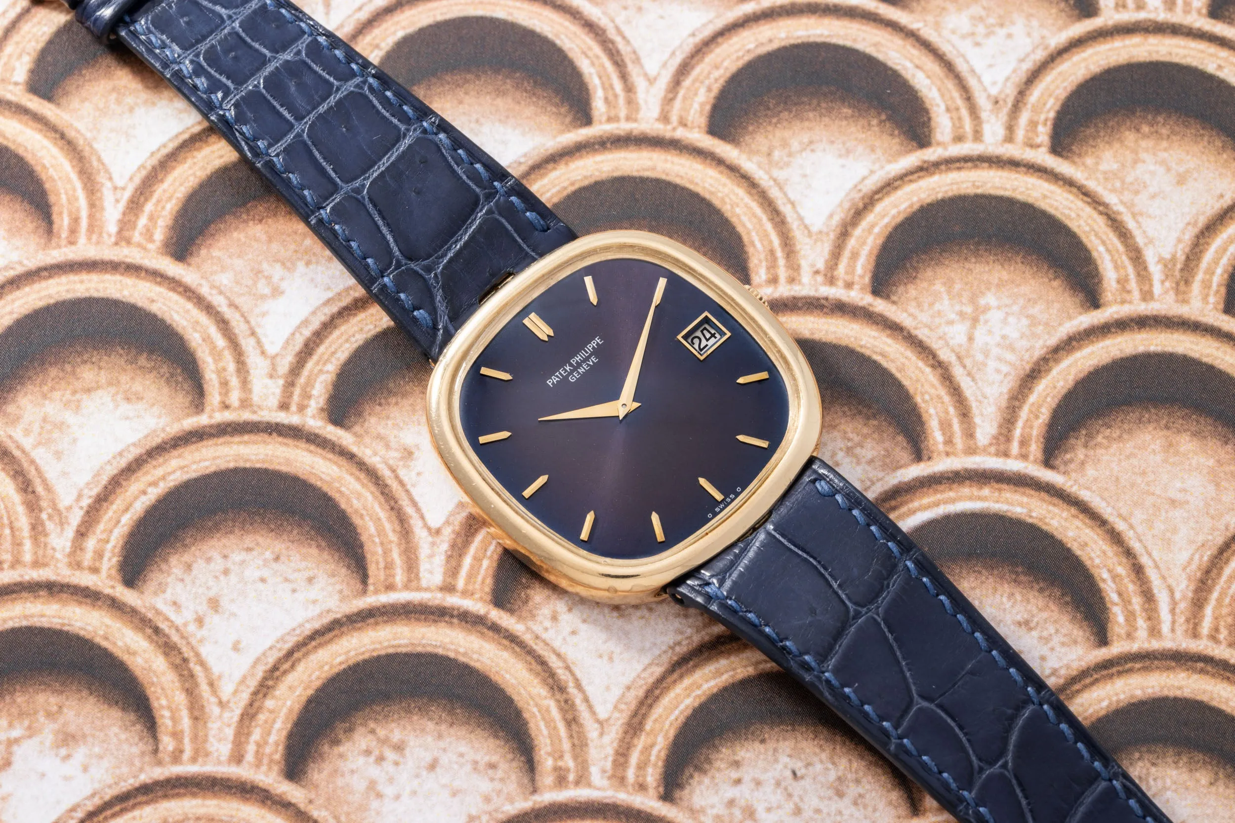 Patek Philippe Golden Ellipse 'TV Case'